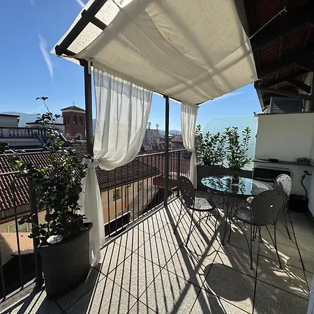 Attico Con Vista *