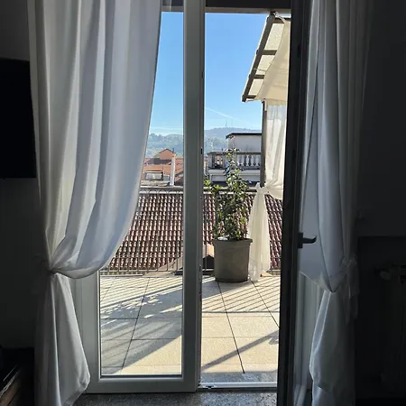 Attico Con Vista